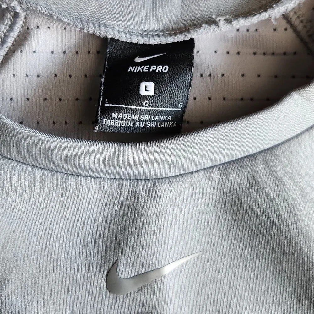 Nike Pro Women's Training Pullover Fleece Crew Sweatshirt Crop Gray Large
